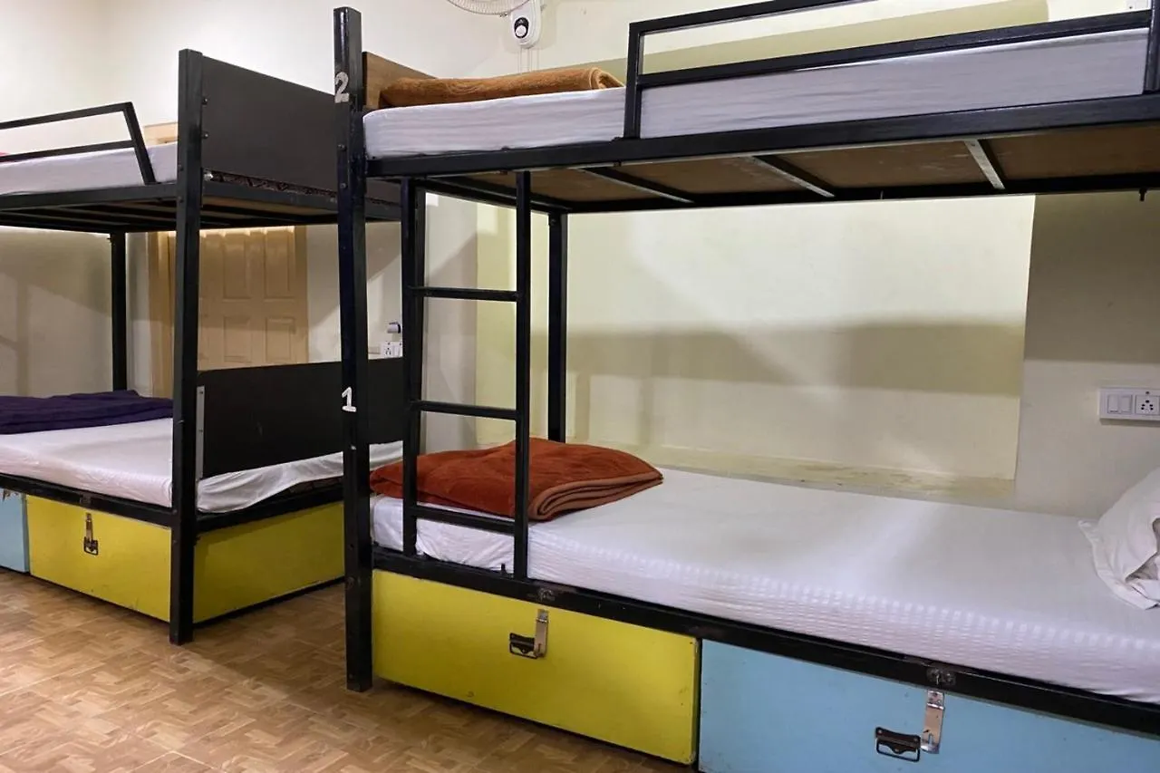 فاراناسي Vagabond Stay Hostel