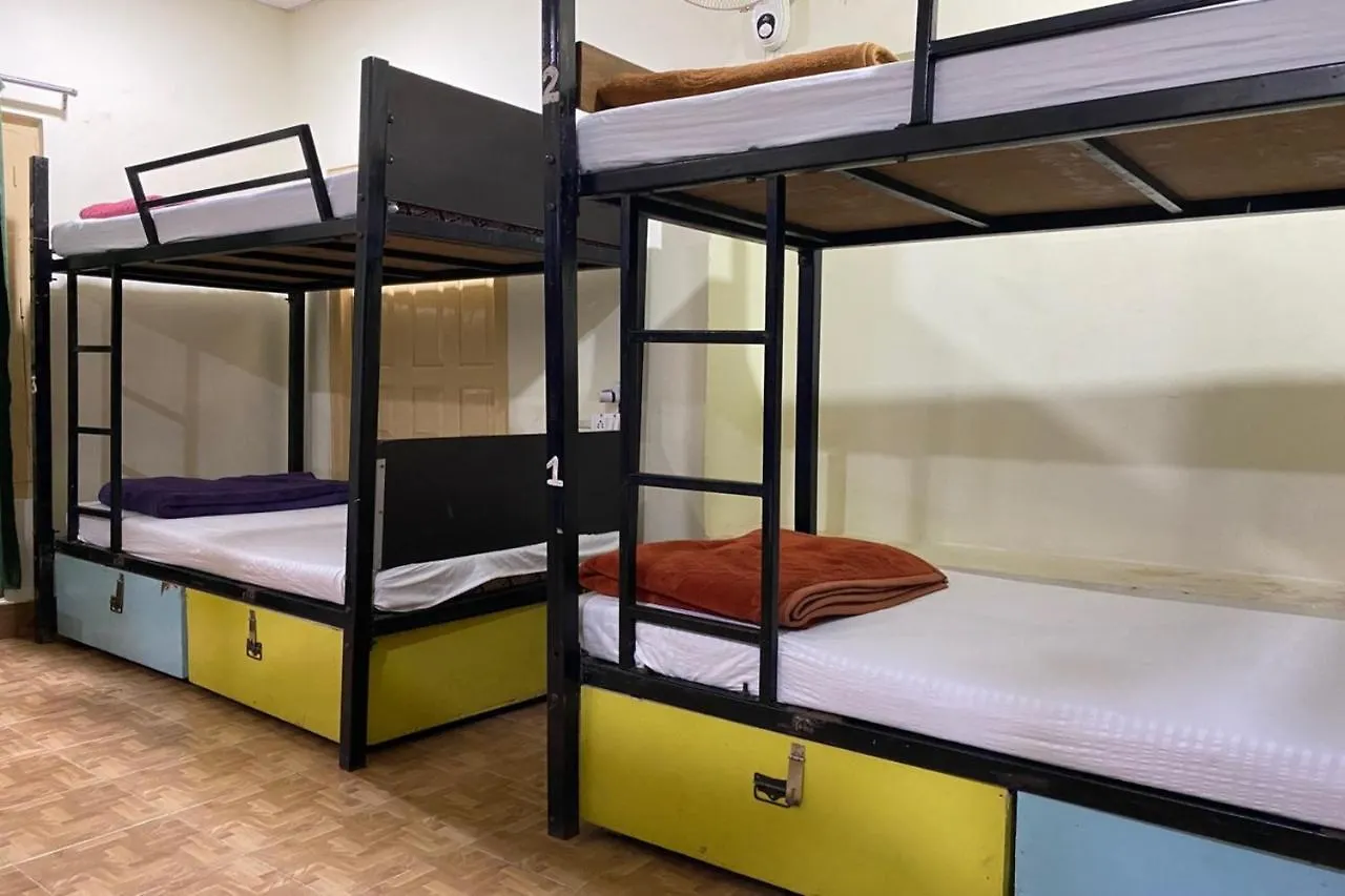 فاراناسي Vagabond Stay Hostel