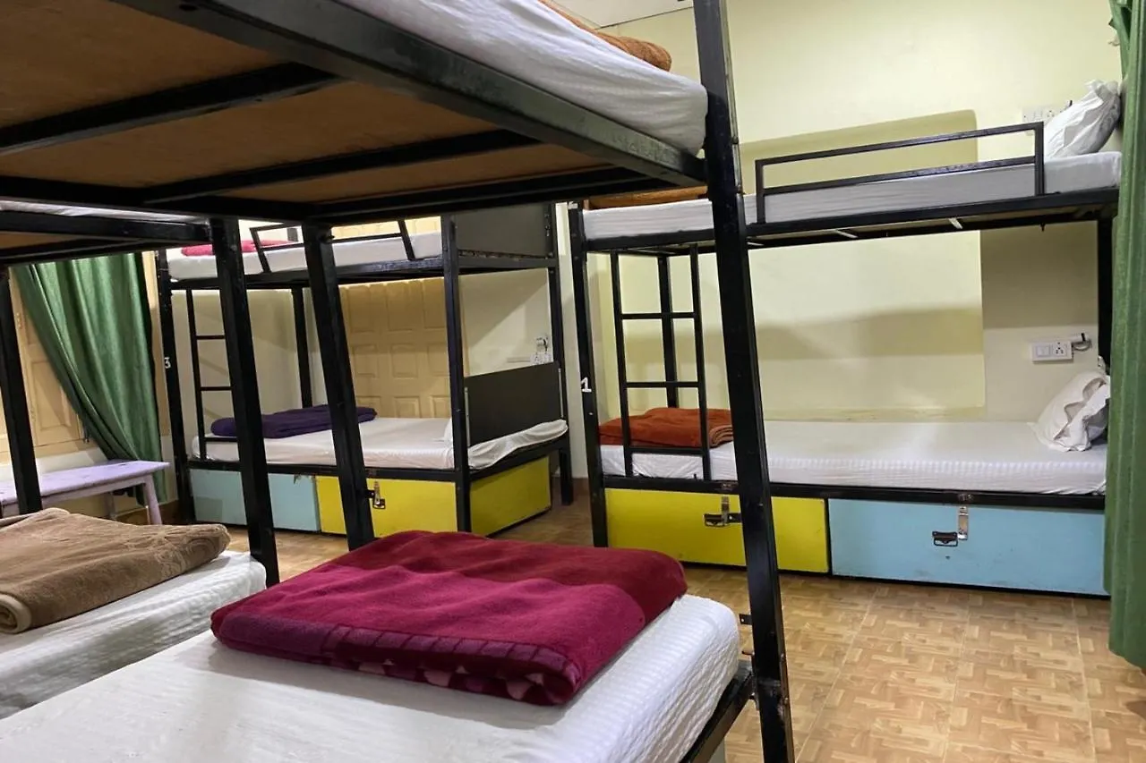 فاراناسي Vagabond Stay Hostel الهند