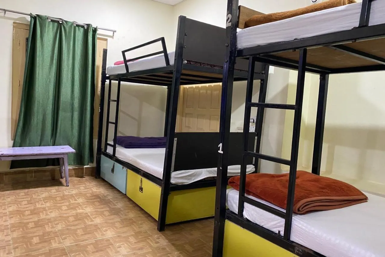 فاراناسي Vagabond Stay Hostel